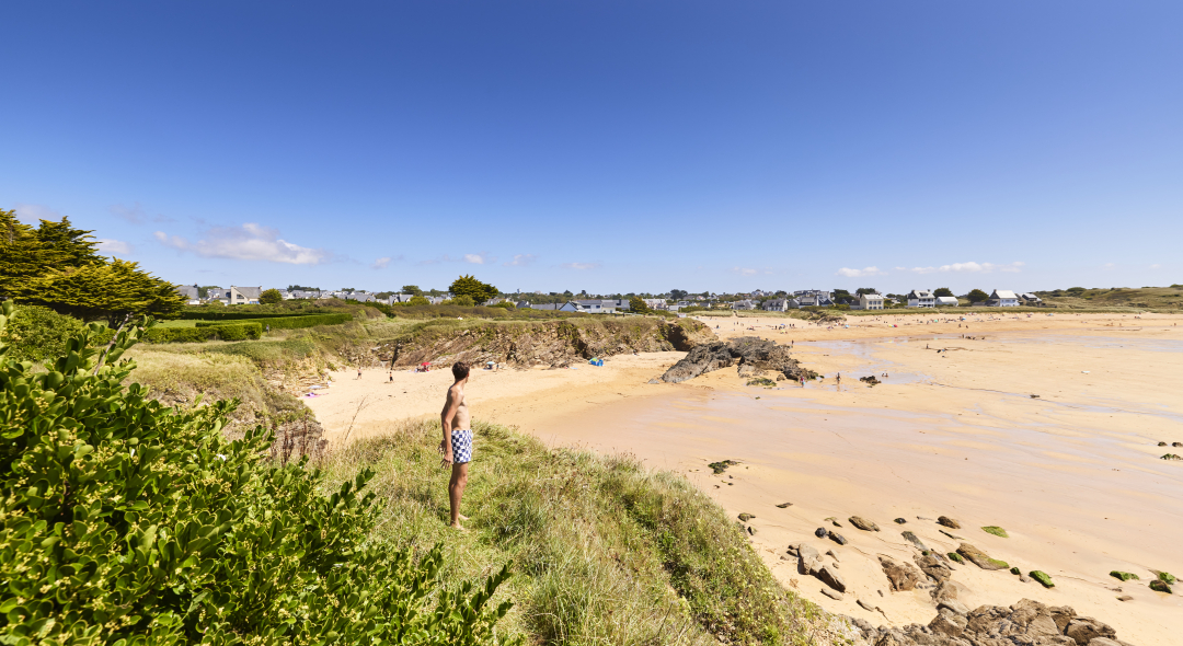 La plage de Bellangenêt est la plage la plus grand du Pouldu, en Finistère sud.